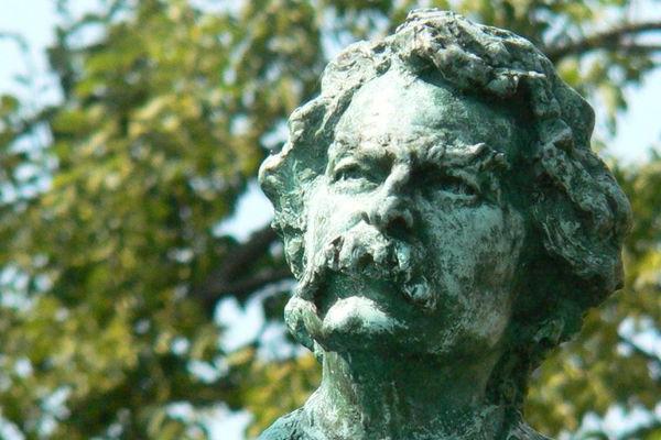Visit the Center for Mark Twain Studies Website